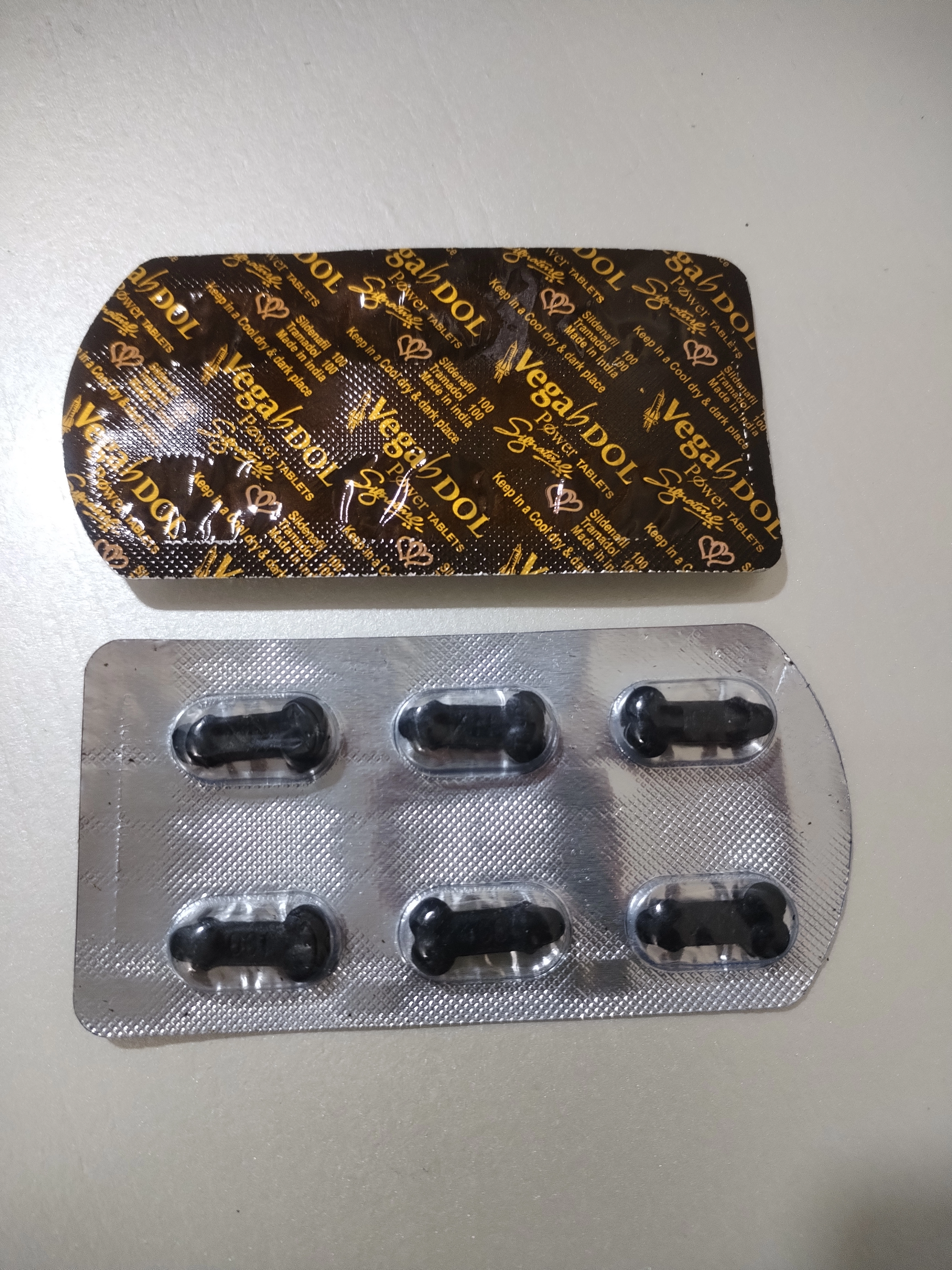 شش عددی